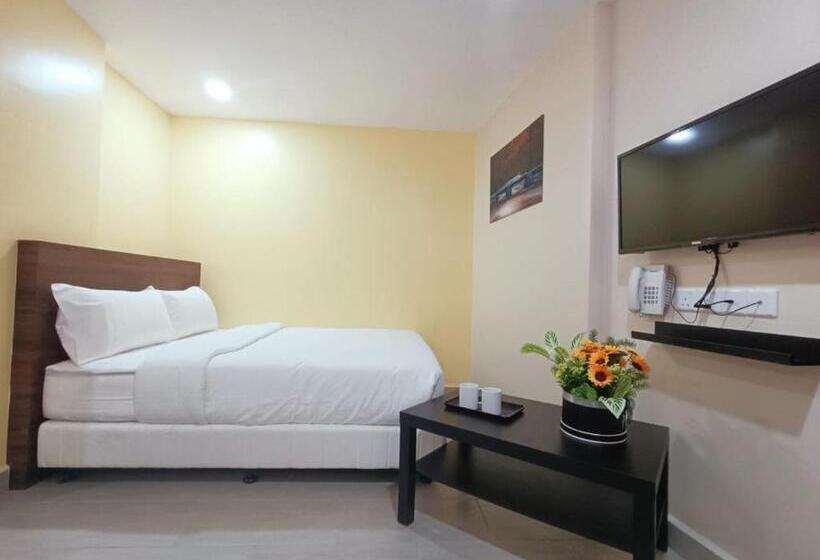 Family Suite, Capital O 90897 Island City