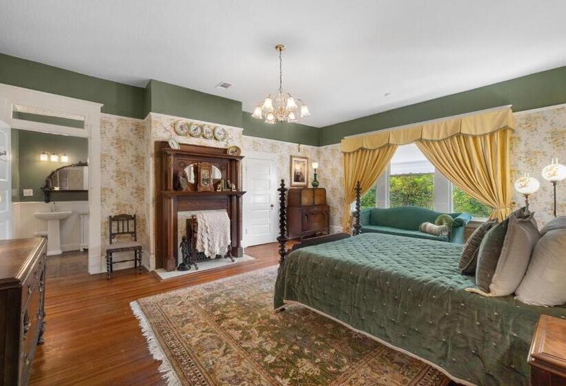 Номер Стандарт, Ross Mansion Bed & Breakfast