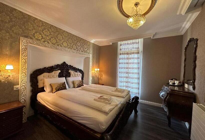 Номер Стандарт с Балконом, Historisches Hotel Bären