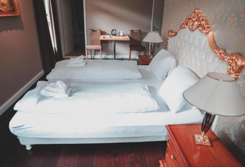 Номер Стандарт, Historisches Hotel Bären
