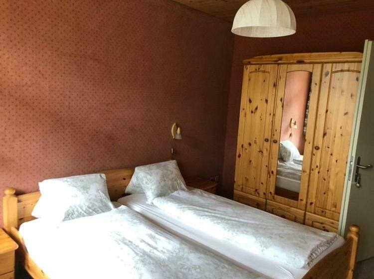 Полулюкс с Балконом, Historisches Hotel Bären