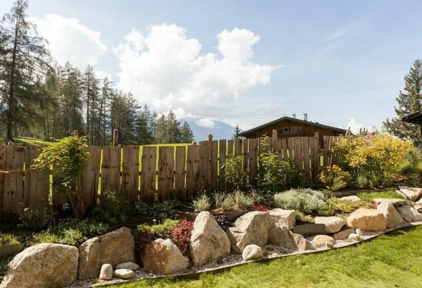 استودیوی استاندارد, S'hoamatl Dorfkrug Appartements