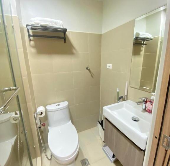 1 Bedroom Apartment with Balcony, Jejo Suite Home Shore 3 Residences Staycation