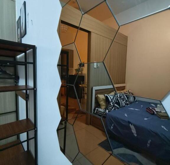 إستديو قياسى مزود بشرفة, Metro Staycation Pasay Mall Of Asia