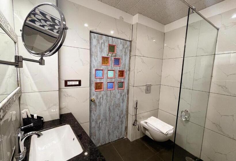 带大床的复式套间, Aaj Haveli   Lake Facing Boutique Hotel By Levelup Hotels