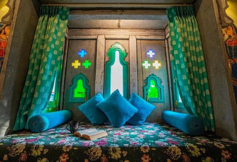 带大床的复式套间, Aaj Haveli   Lake Facing Boutique Hotel By Levelup Hotels