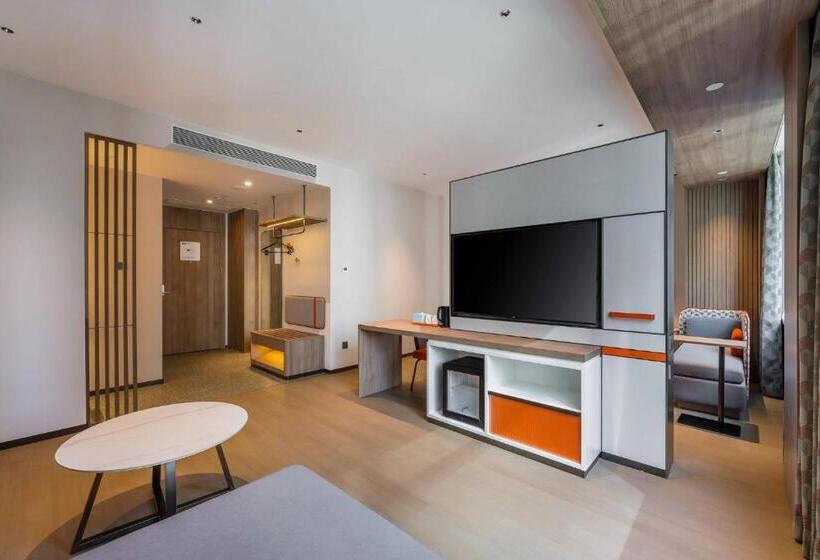 Люкс Кровать Кинг, Holiday Inn Express Jiangmen East Station, An Ihg