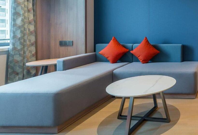 Люкс Кровать Кинг, Holiday Inn Express Jiangmen East Station, An Ihg