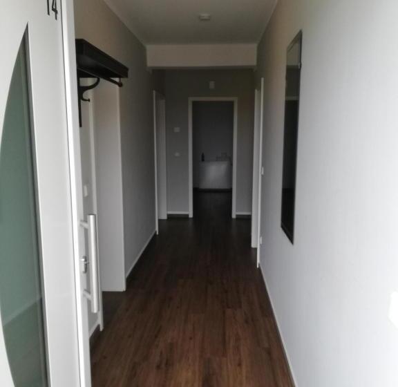 Апартаменты 3 Спальни, Apartmenthaus Mehrow