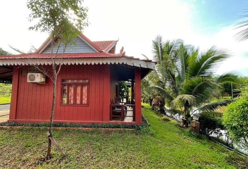 بانگلوی استاندارد, Phum Khmer Resort