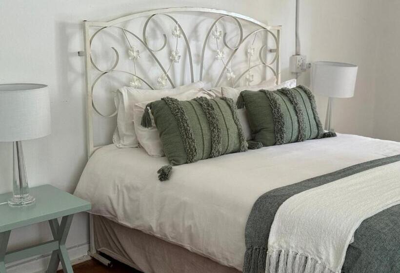 Номер Стандарт, Summerhill Inn