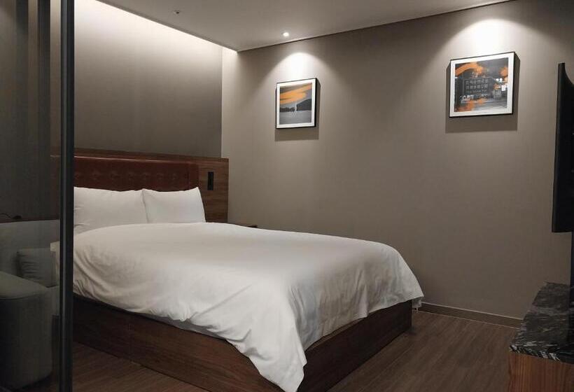 디럭스 룸 바다 전망, The Solid Residence   Elbon The Stay By Haeundae
