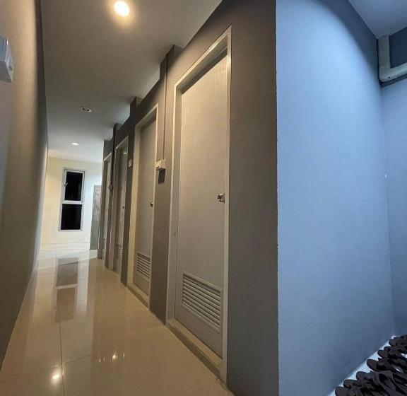 Номер Стандарт, Baan Pheun Hostel บ้านเพื่อน โฮสเทล