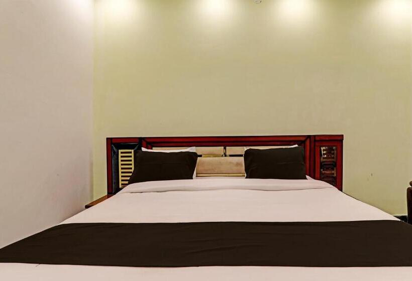 三人经典房间, Oyo Flagship Hotel Awadh Viram