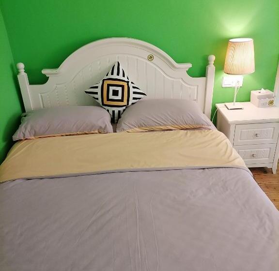 Номер Дюплекс, Lazzy Inn