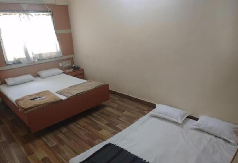 Номер Deluxe Кровать Кинг, Sangram Palace Shirur
