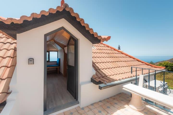 Семейный Номер, Superb Sea View