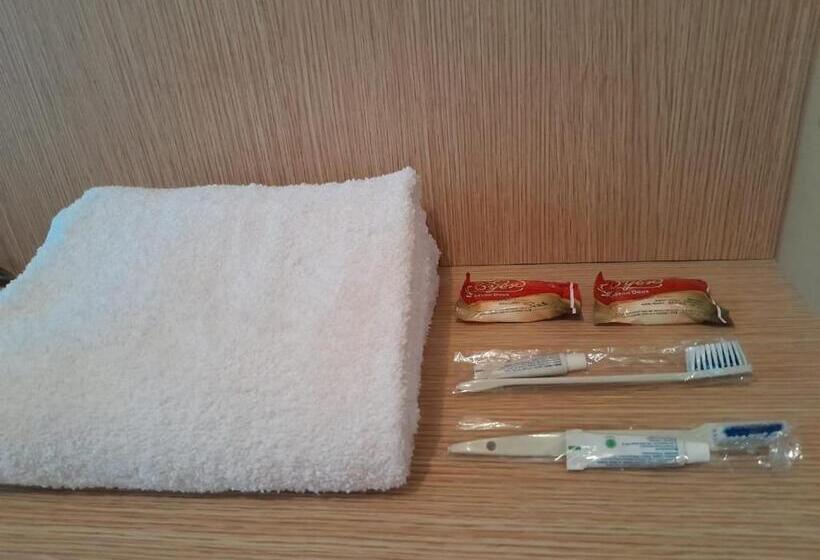 استودیو استاندارد با بالکن, Day Use Inn At Serpong Green View Apartment Bsd