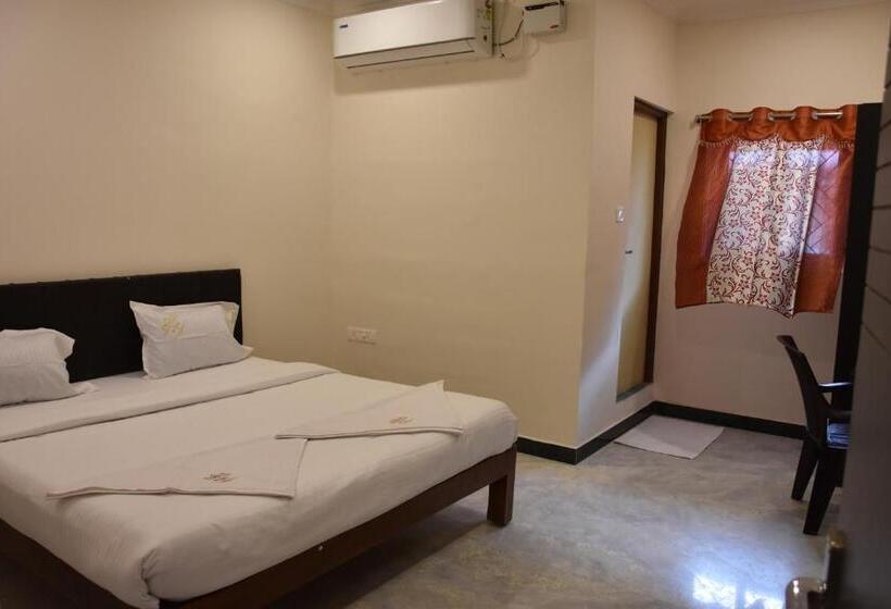 Номер Superior, O Rj Royal Inn