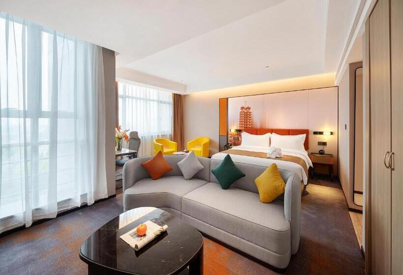 Номер Deluxe Кровать Кинг, Arthur International Hotel   Provincial Science And Technology Museum Xianghu Branch