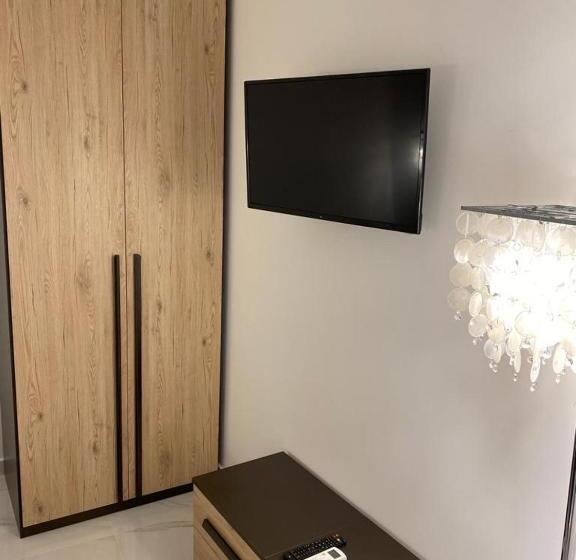 سوئیت جونیور خانوادگی, B&b Kemare Suites