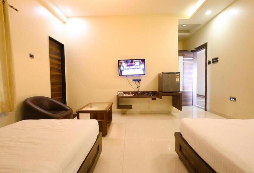 Номер Economy, Sharveen Classic Inn