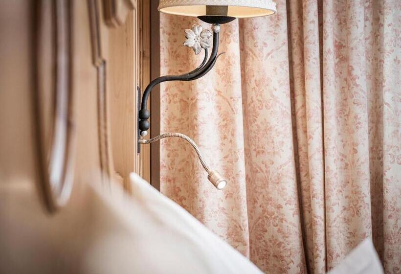 ３ベッドルームのスーペリアアパートメント, Aparthotel Stacherhof