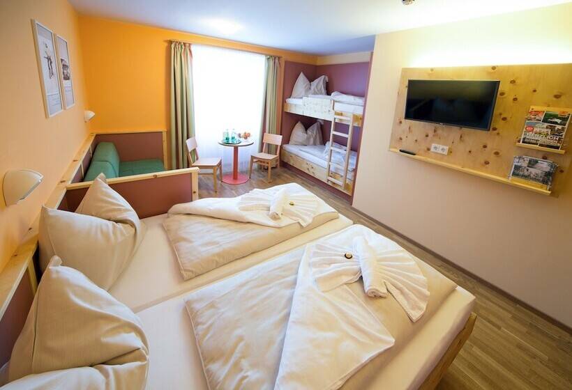 Четырехместный Номер Стандарт, Jufa Hotel Planneralm
