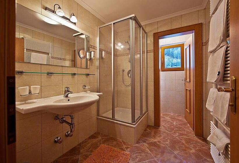 اتاق سوپریور با بالکن, Landhotel Denggerhof