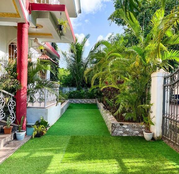 Студио Стандарт с Балконом, Casa Mellow By Goaround Homes