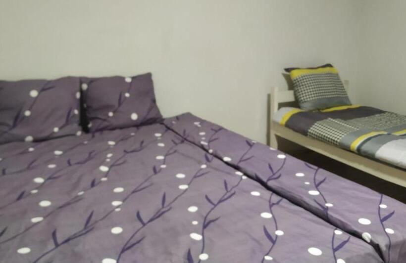 Семейный Номер Вид на Горы, Hostel Ora
