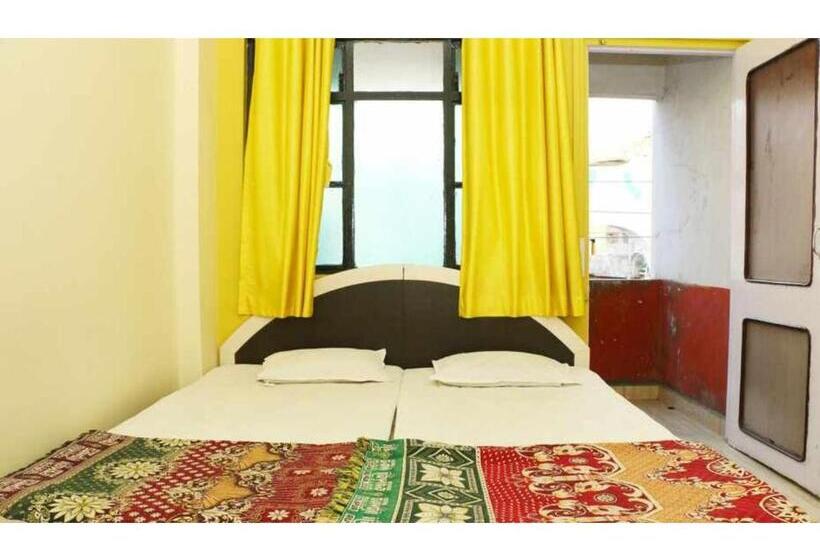Номер Deluxe, Geeta Lodge, Solapur