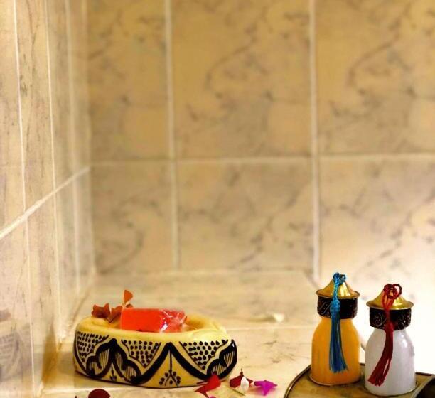سوییت با چشم‌انداز استخر, Riad Le Petit Jardin