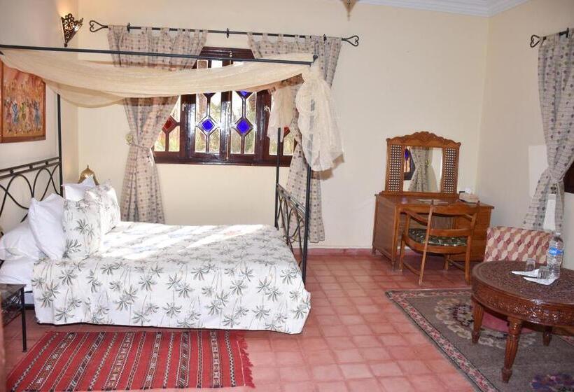 اتاق استاندارد با چشم‌انداز باغ, Riad Le Petit Jardin