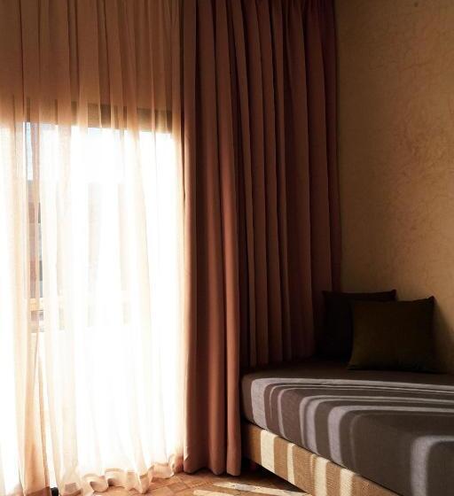 Трехместный Номер Deluxe Вид на Море, Loued Surf Lodge