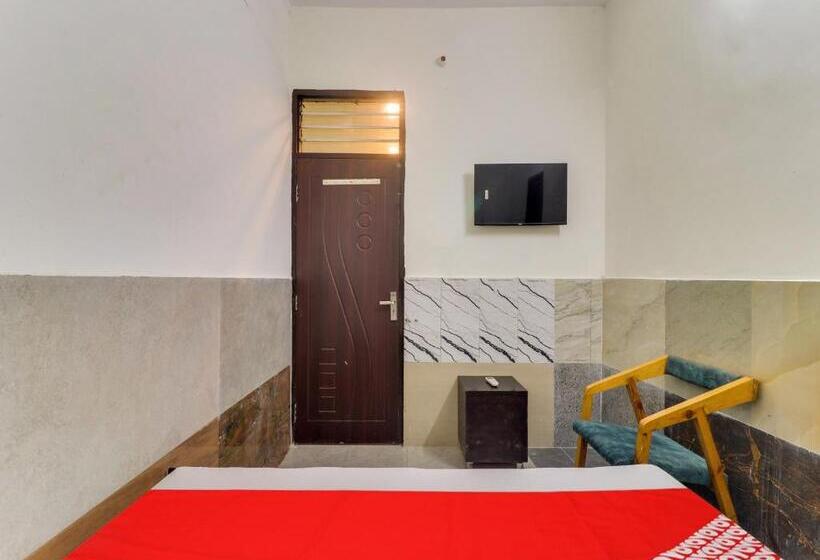 Трехместный Номер Классика, Oyo Hotel Indian Era