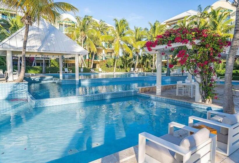 1 Bedroom Penthouse Apartment, The Yacht Club Penthouse C14