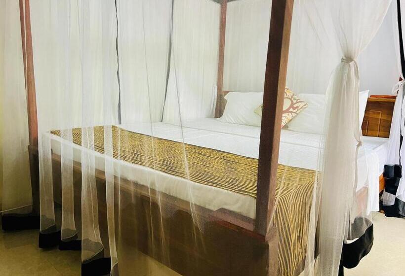 Номер Deluxe Вид на Море Боковой, Sun Beach