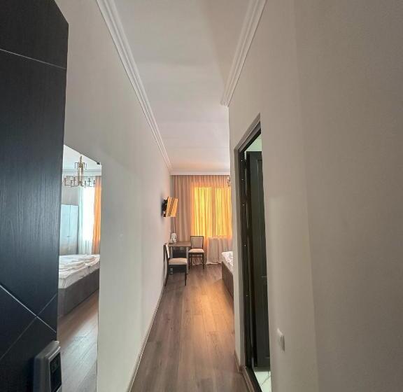 اتاق استاندارد, Bina N28