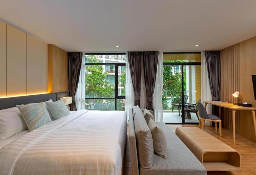 Номер Deluxe Кровать Кинг, Wyndham Garden Naithon Phuket