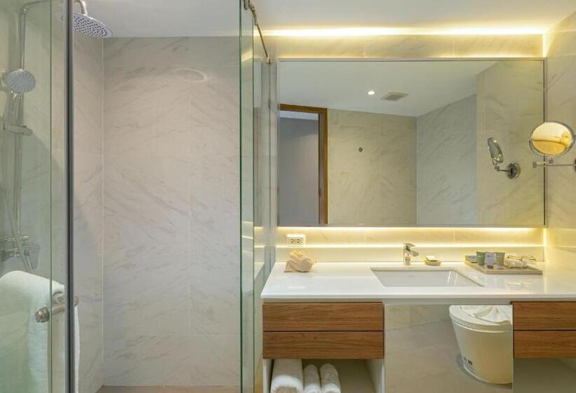 Family Suite, Wyndham Garden Naithon Phuket