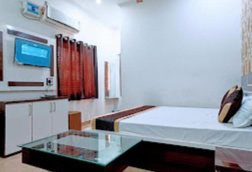 Номер Deluxe, Shivkamna Guest House &hotel, Dehri