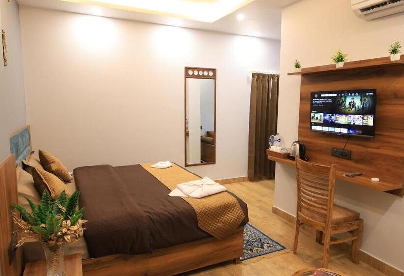 اتاق لوکس با بالکن, Mahadev Rishikesh