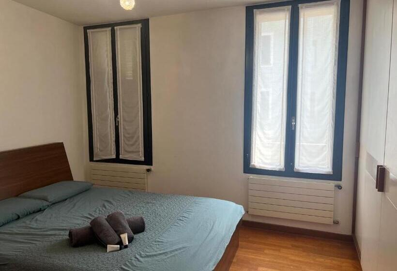 Номер Стандарт Совместная Ванная, Yellow House Guest House