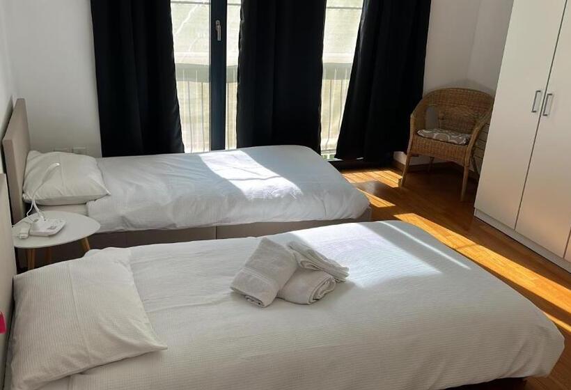 Апартаменты 1 Спальня, Yellow House Guest House