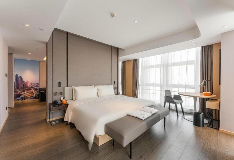 Suite Sea View, Atour Hotel Tianjin Binhai High Speed Railway Station