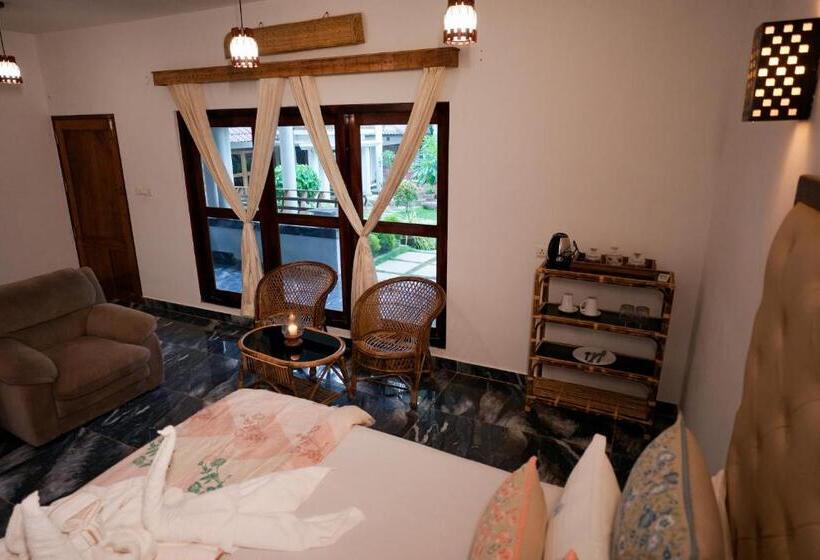 اتاق استاندارد, Driftwood Beach Resort