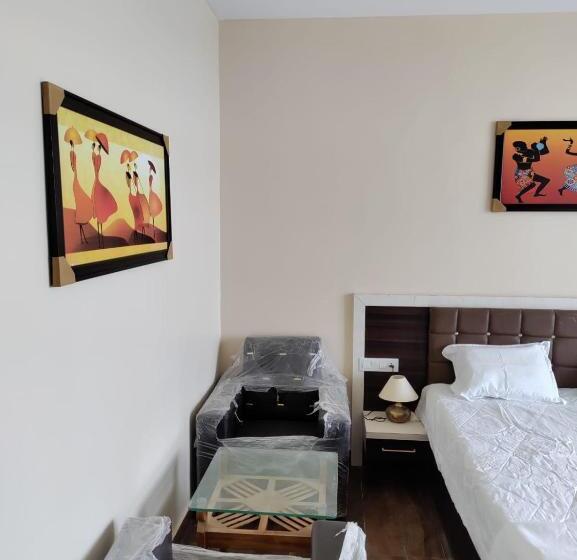 Президентский Люкс, Ashodev Residency