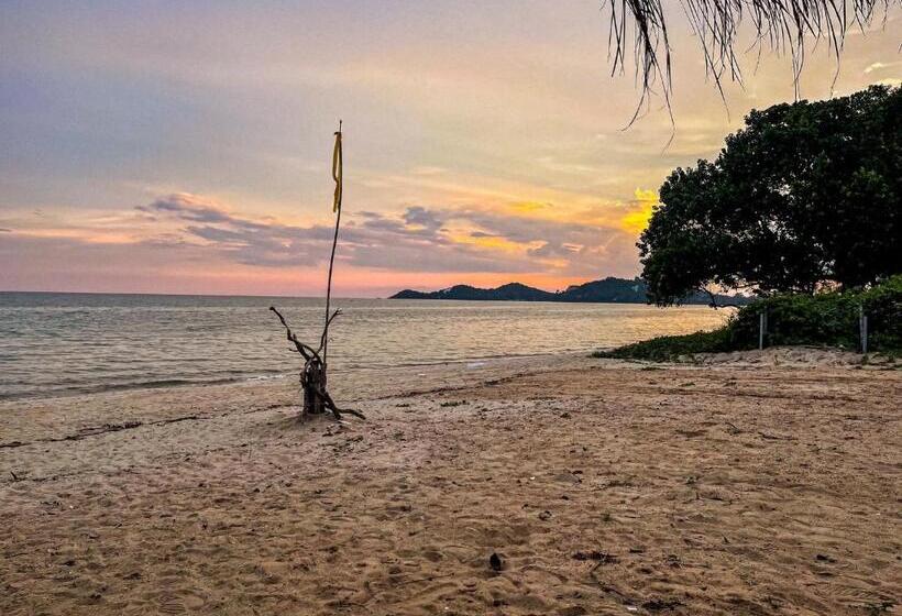 Люкс Вид на Море, Creamii Cafe Beach Rayong