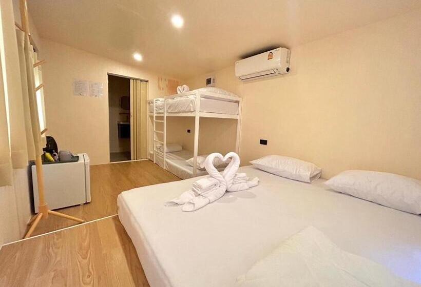 Семейный Номер Вид на Море, Creamii Cafe Beach Rayong